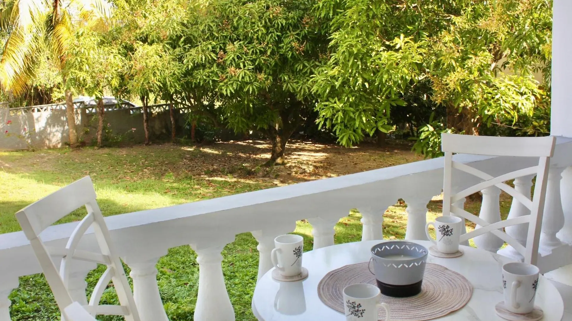 Serene Getaway-Newly Renovated Spacious 2 Beds 2 Baths Montego Bay 0*,  Jamaica